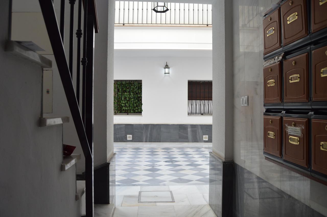 Apartamentos La Caleta De Cádiz Exterior photo