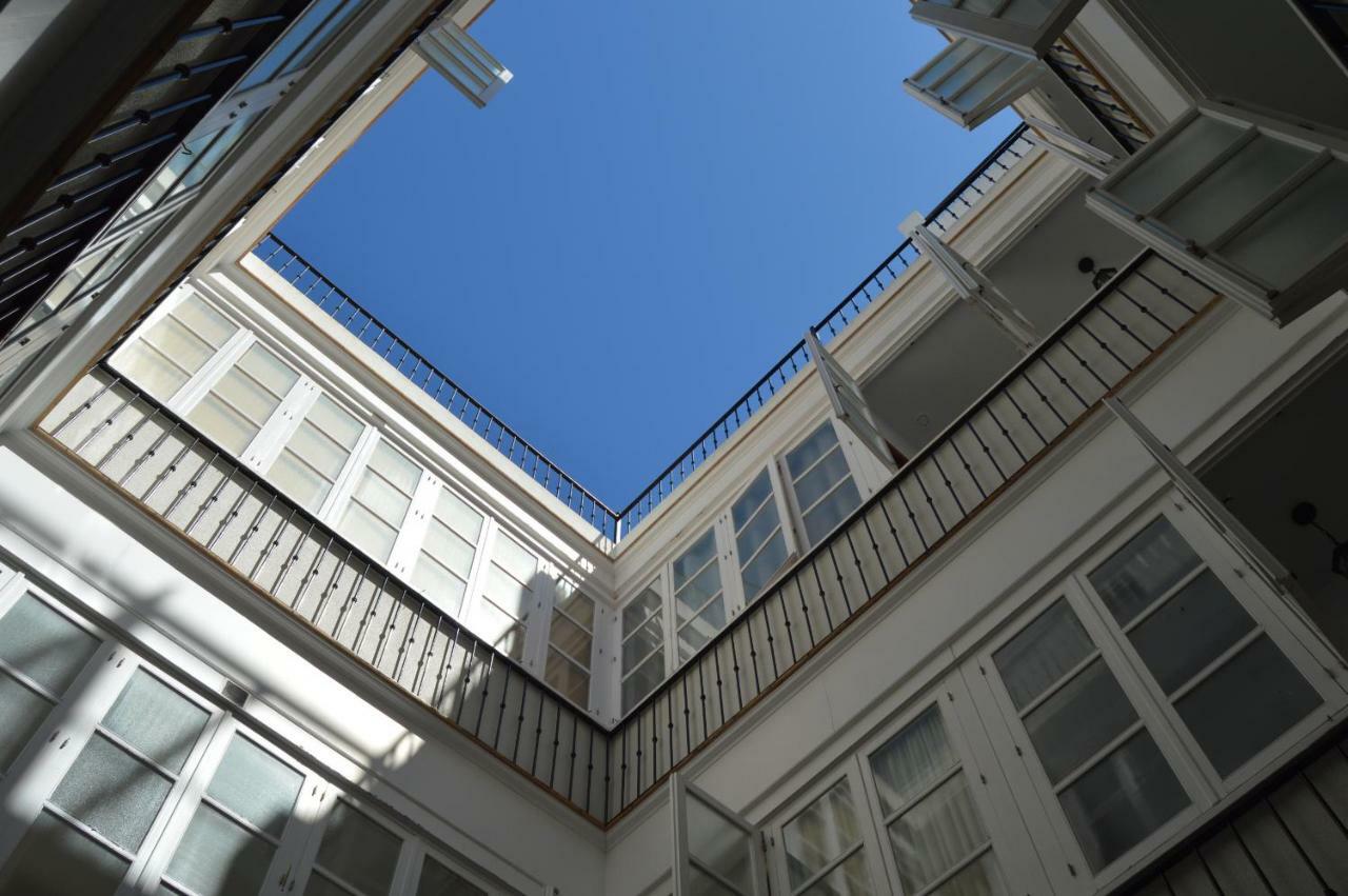 Apartamentos La Caleta De Cádiz Exterior photo